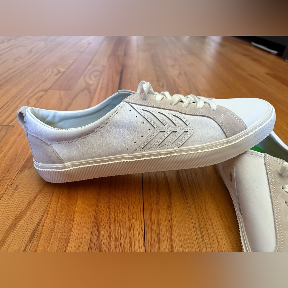 Cariuma White and Cream Sneakers